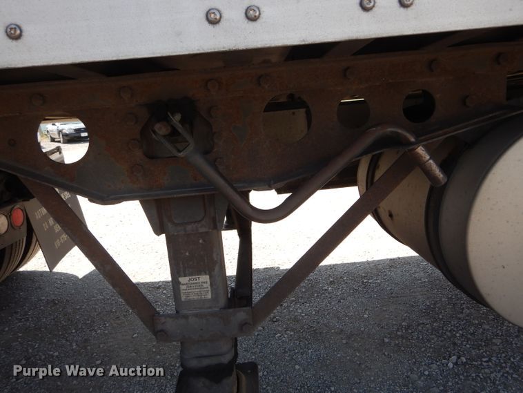 image for item DH6105 2011 Wabash refrigerated van trailer