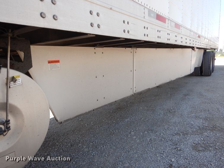 image for item DH6105 2011 Wabash refrigerated van trailer