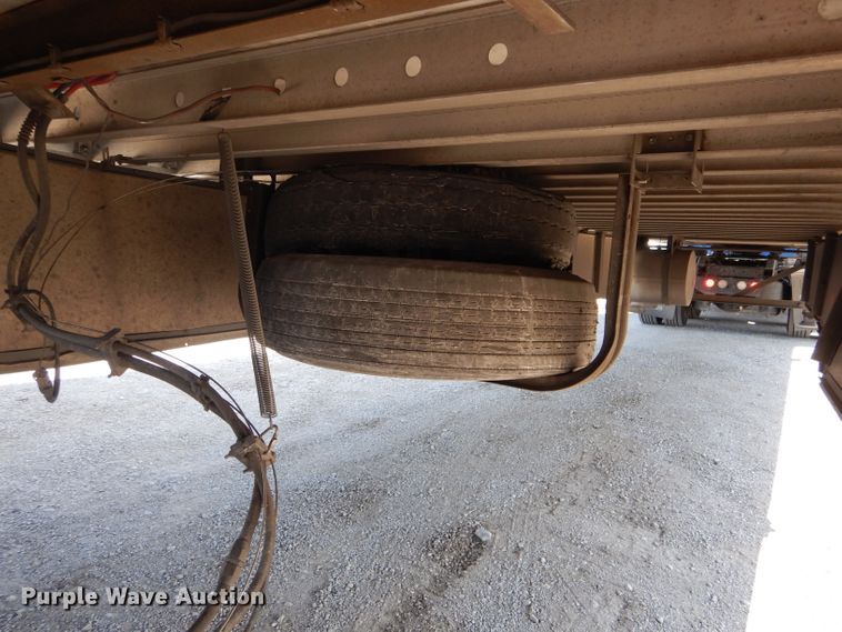 image for item DH6105 2011 Wabash refrigerated van trailer