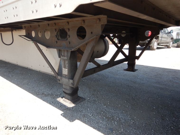 image for item DH6105 2011 Wabash refrigerated van trailer