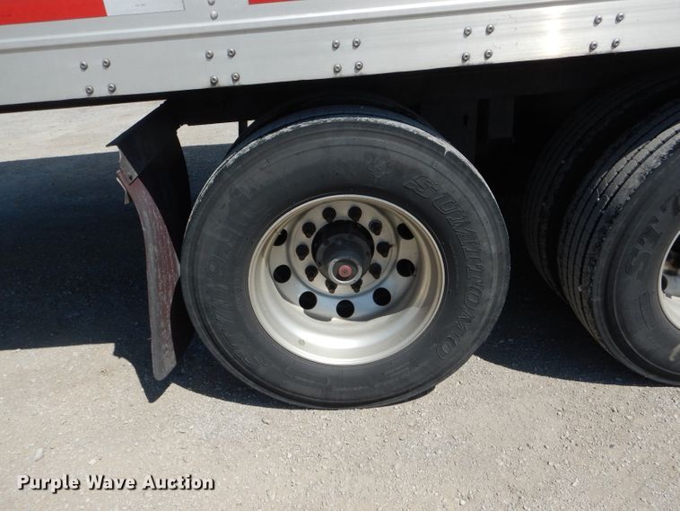 image for item DH6105 2011 Wabash refrigerated van trailer