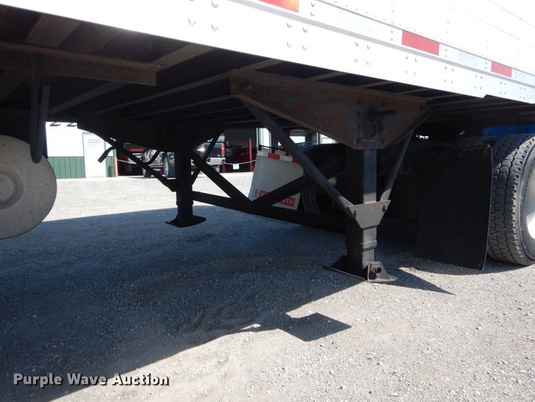 image for item DH6106 2010 Great Dane SUP-1114-11053 refrigerated van trailer