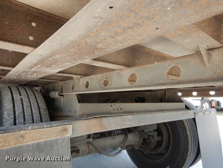 image for item DH6121 2005 Utility refrigerated van trailer