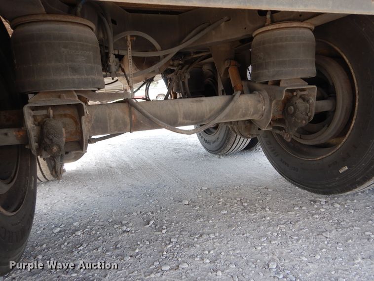 image for item DH6121 2005 Utility refrigerated van trailer