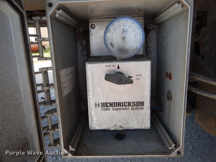 image for item DH6121 2005 Utility refrigerated van trailer