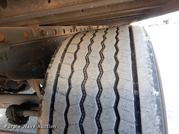 image for item DH6122 2016 Utility 3000R refrigerated van trailer