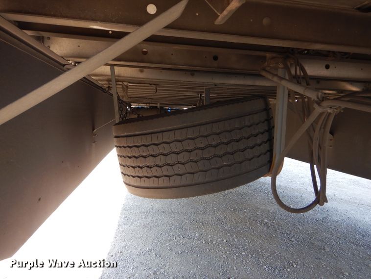 image for item DH6122 2016 Utility 3000R refrigerated van trailer