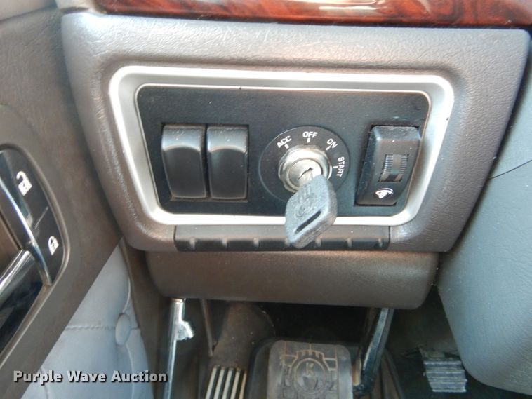 image for item DH6123 2016 Kenworth T660 semi truck