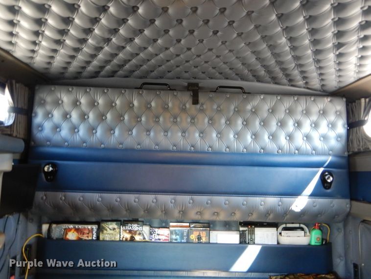 image for item DH6123 2016 Kenworth T660 semi truck