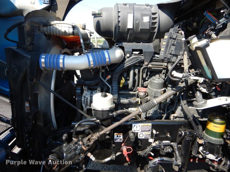 image for item DH6123 2016 Kenworth T660 semi truck