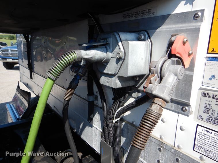 image for item DH6123 2016 Kenworth T660 semi truck