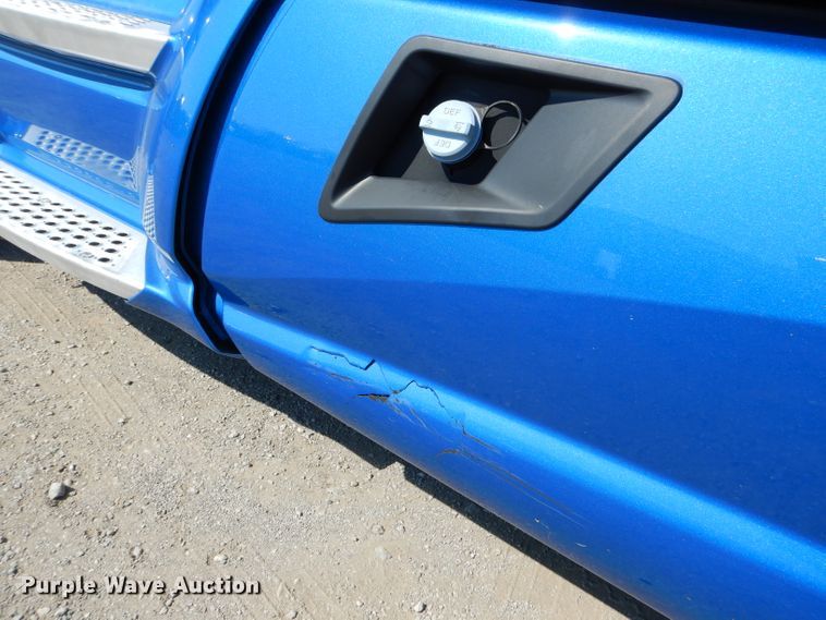 image for item DH6123 2016 Kenworth T660 semi truck