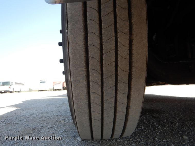 image for item DH6123 2016 Kenworth T660 semi truck