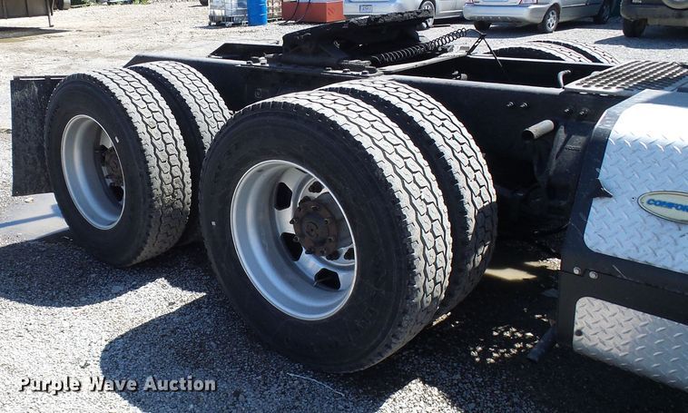 image for item DI0620 2016 Kenworth T660 semi truck