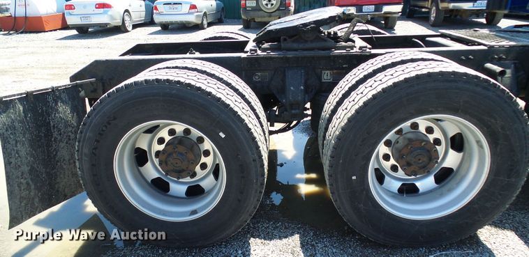 image for item DI0620 2016 Kenworth T660 semi truck