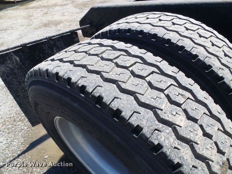 image for item DI0620 2016 Kenworth T660 semi truck