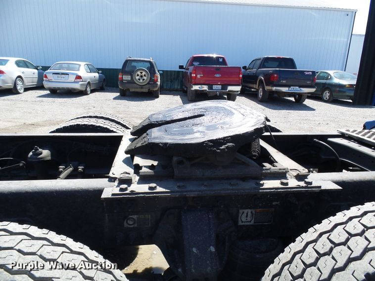 image for item DI0620 2016 Kenworth T660 semi truck