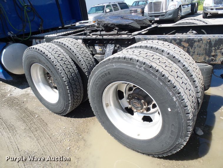 image for item DI0620 2016 Kenworth T660 semi truck