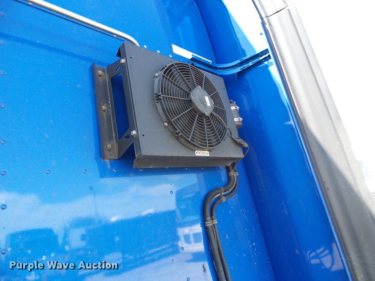 image for item DI0620 2016 Kenworth T660 semi truck