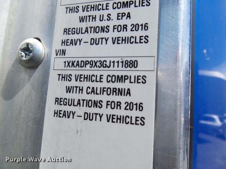 image for item DI0620 2016 Kenworth T660 semi truck