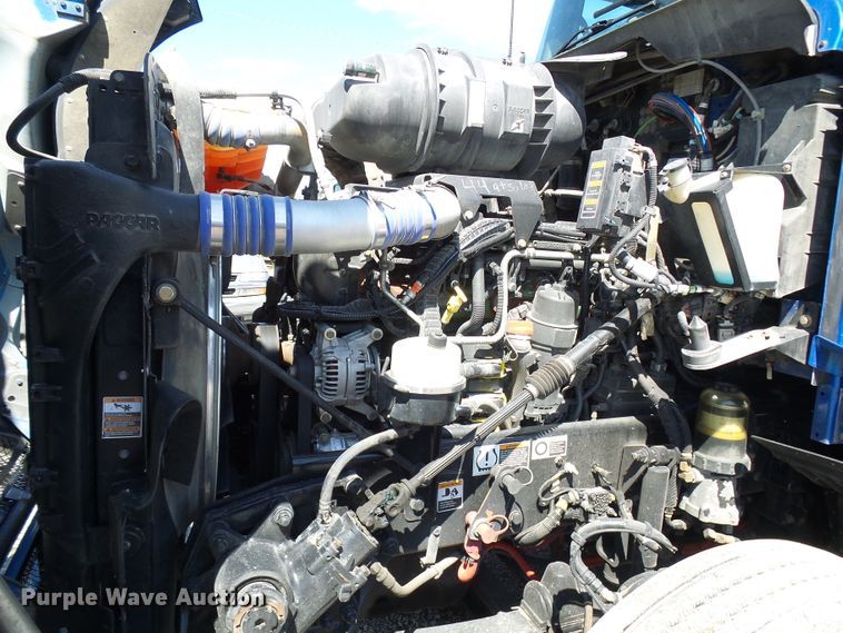 image for item DI0620 2016 Kenworth T660 semi truck