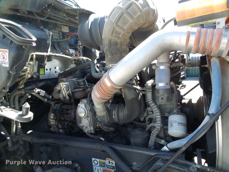 image for item DI0620 2016 Kenworth T660 semi truck