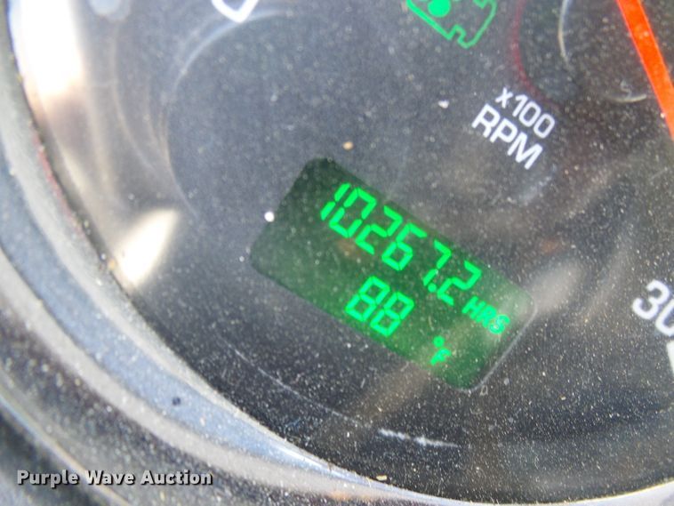 image for item DI0621 2015 Kenworth T660 semi truck