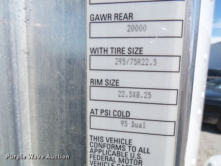 image for item DI0621 2015 Kenworth T660 semi truck