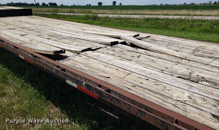 image for item ET9811 2001 Thibodeaux drop deck trailer