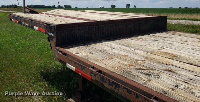 image for item ET9811 2001 Thibodeaux drop deck trailer