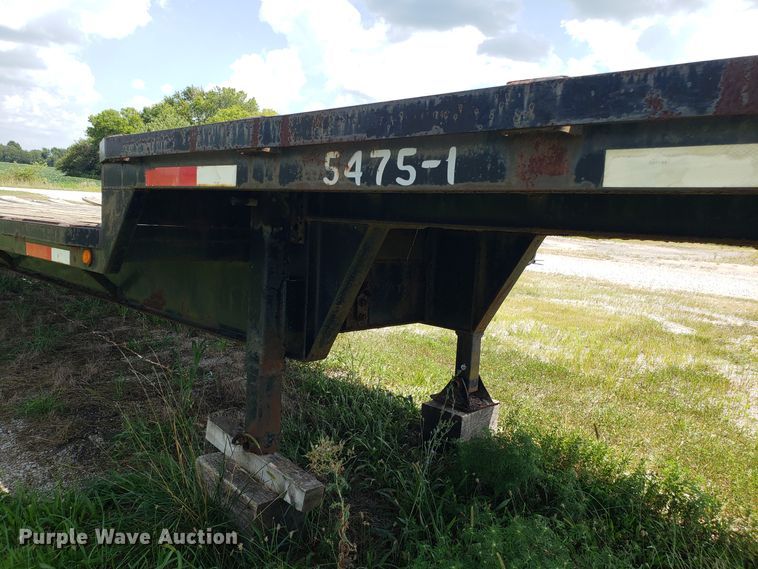 image for item ET9811 2001 Thibodeaux drop deck trailer