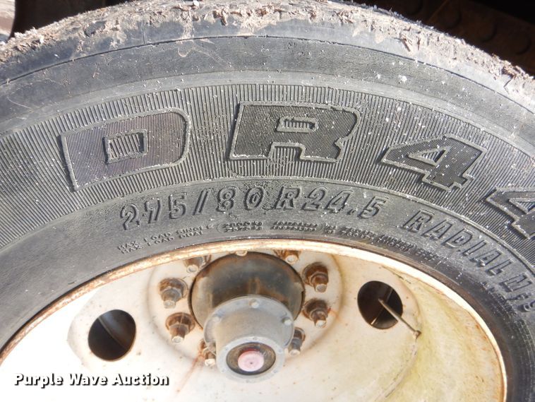 image for item FC9888 1999 Wilkins OK2LA56ICFBG walking floor trailer