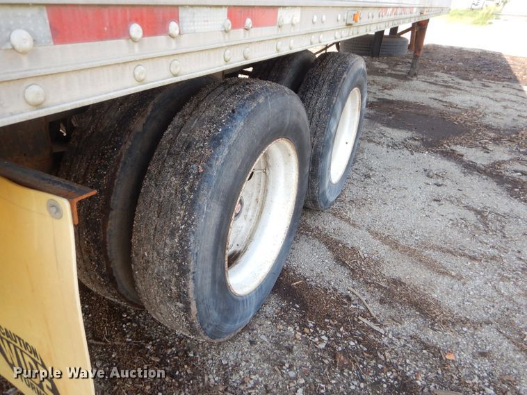 image for item FC9888 1999 Wilkins OK2LA56ICFBG walking floor trailer