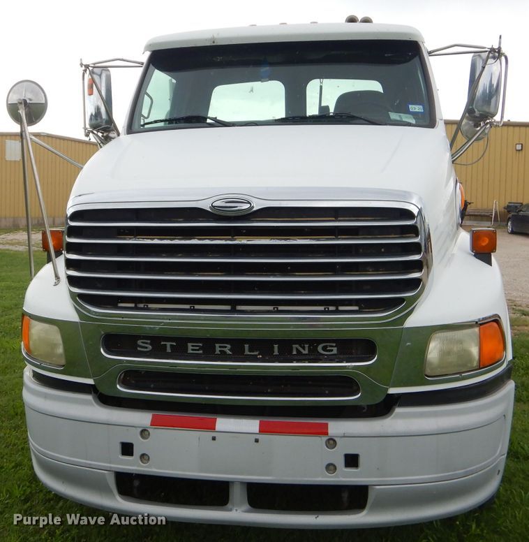 image for item FC9898 2007 Sterling A-Line semi truck
