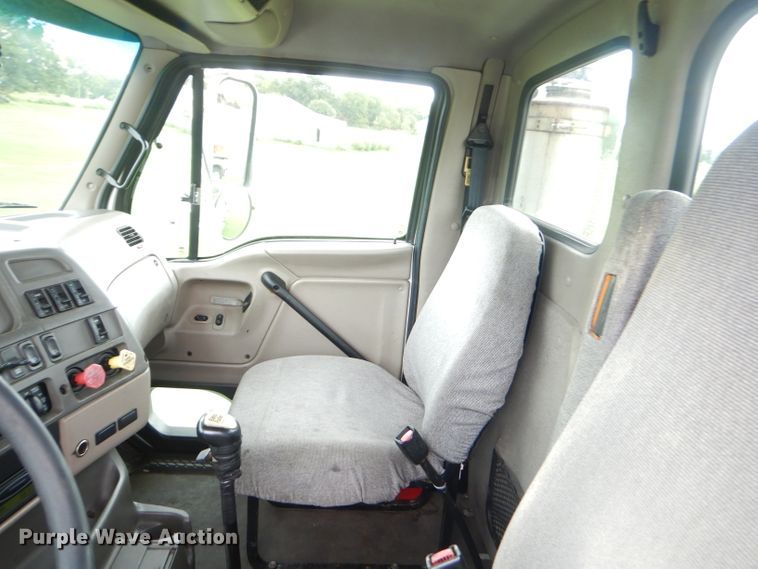 image for item FC9898 2007 Sterling A-Line semi truck