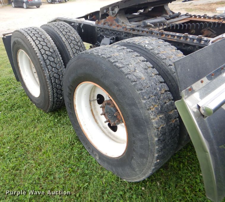 image for item FC9898 2007 Sterling A-Line semi truck