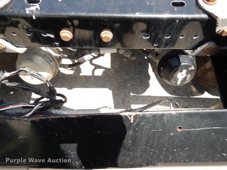 image for item FI9872 2005 Kenworth T800 semi truck