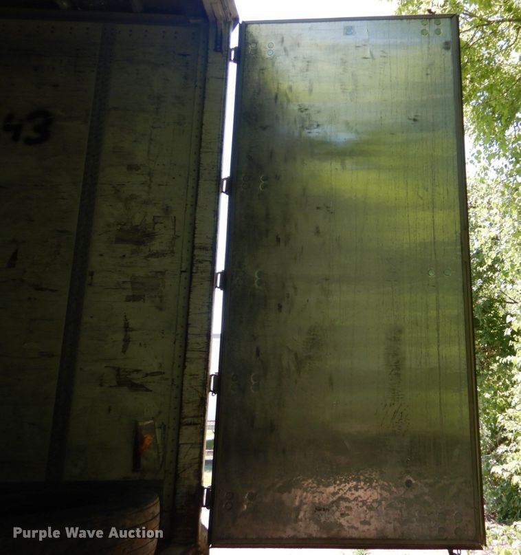 image for item FT9446 2007 Wabash National dry van trailer