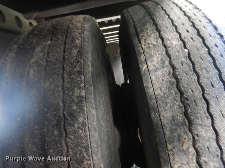 image for item FT9446 2007 Wabash National dry van trailer