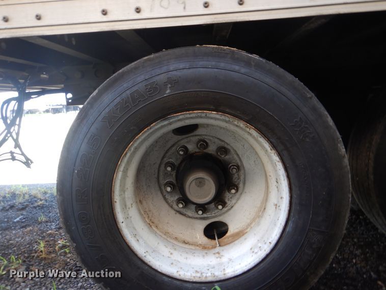 image for item FT9446 2007 Wabash National dry van trailer