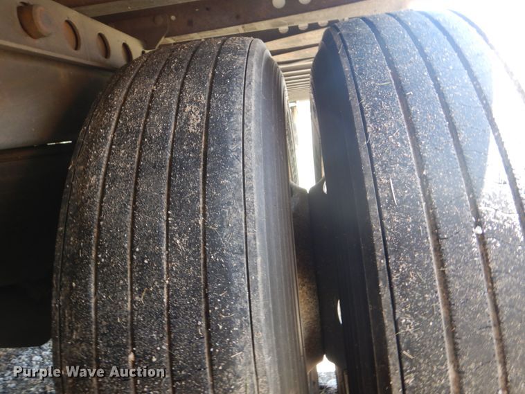 image for item FT9446 2007 Wabash National dry van trailer