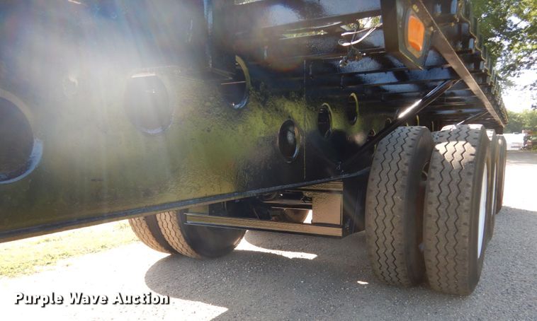 image for item FU9418 1987 Transtech log trailer