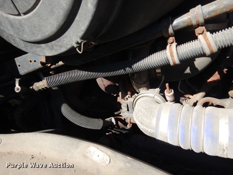 image for item FU9471 2005 Freightliner Columbia semi truck