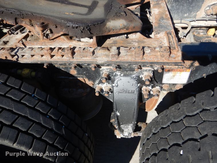 image for item FU9472 2007 Freightliner Columbia semi truck