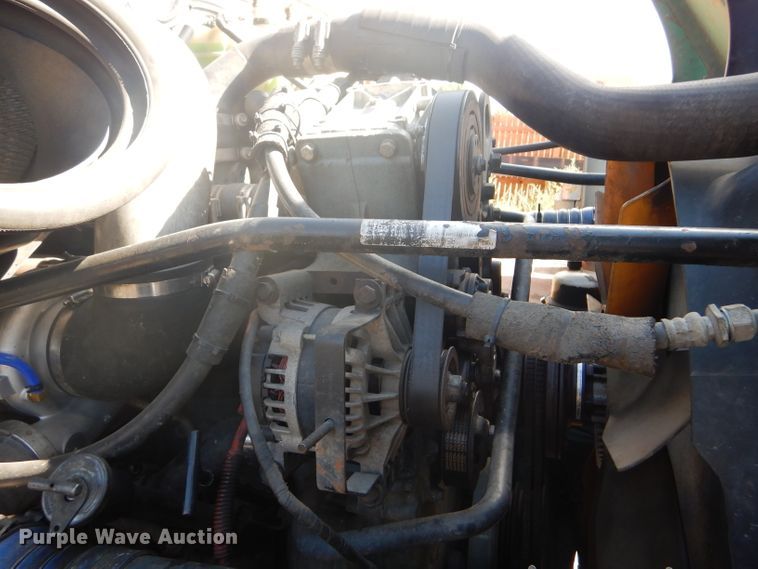 image for item GH9573 2004 Freightliner Columbia semi truck