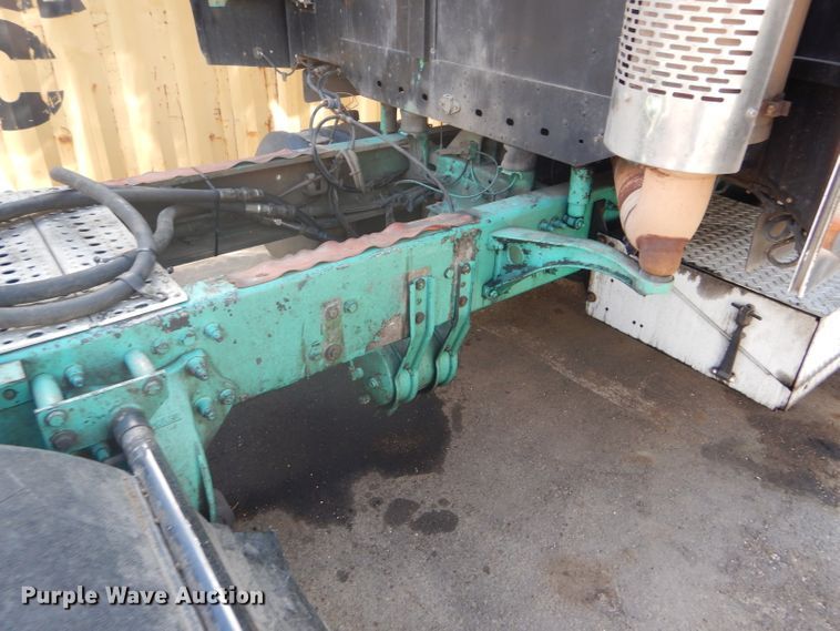 image for item GH9573 2004 Freightliner Columbia semi truck