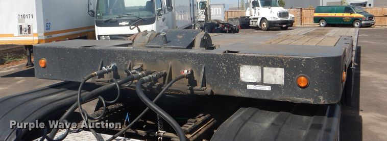 image for item GH9576 2000 Landoll 660 tilt deck equipment trailer