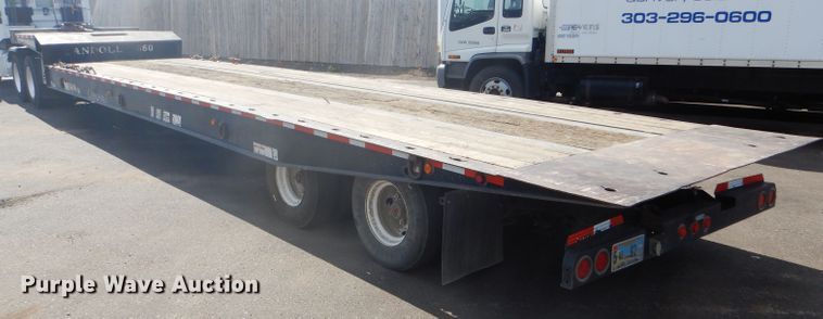 image for item GH9576 2000 Landoll 660 tilt deck equipment trailer
