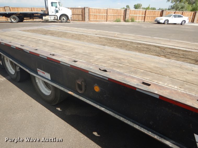 image for item GH9576 2000 Landoll 660 tilt deck equipment trailer