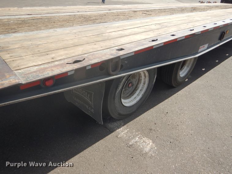 image for item GH9576 2000 Landoll 660 tilt deck equipment trailer